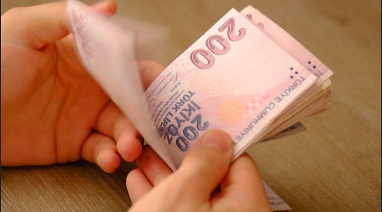 Memur ve Emekli Zammında Hesaplar Değişti: Yeni Oranlar Görünmeye Başladı