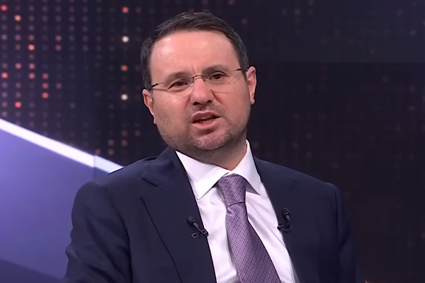 Adalet Bakanı Gürlek Azerbaycan’da şehitlikleri ziyaret etti