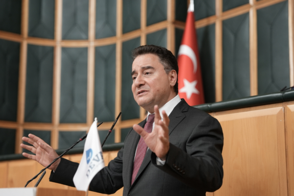 Babacan: Emeklinin maaşından tasarruf olmaz Babacan: Emeklinin maaşından tasarruf olmaz