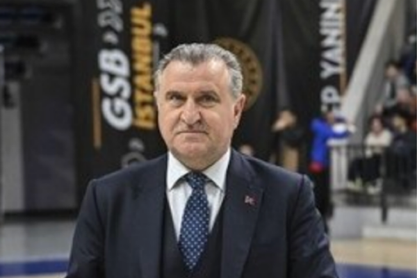 Bakan Bak, Malatya'da gençlerle buluştu Bakan Bak, Malatya'da gençlerle buluştu
