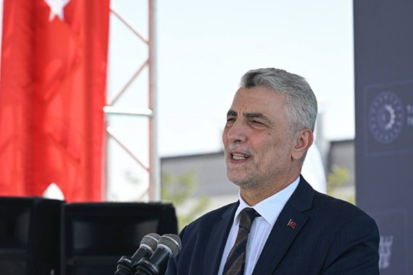 Bakan Bolat, Artvin'de iş dünyası ve STK temsilcileriyle buluştu