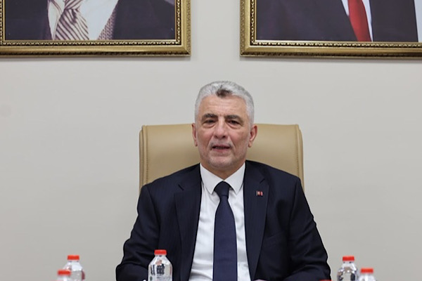 Bakan Bolat'tan Alpaslan Kavaklıoğlu için taziye mesajı Bakan Bolat'tan Alpaslan Kavaklıoğlu için taziye mesajı