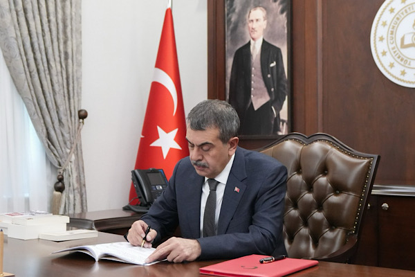 Bakan Tekin: 30 Ağustos, millet olmanın köklü hakikatini gösteren büyük bir zaferdir