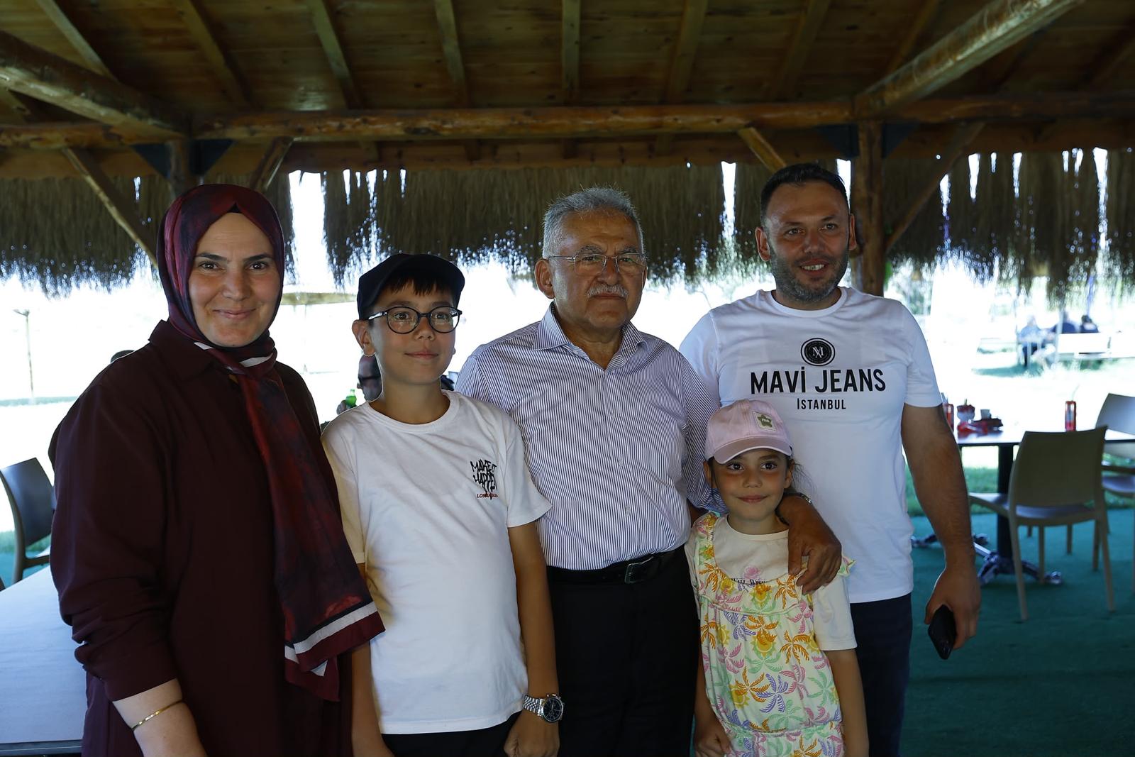 Başkan Büyükkılıç, Sultan Sazlığı Milli Parkı'nda vatandaşlarla bir araya geldi