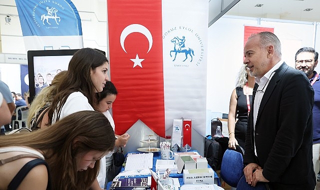 DEÜ, İzmir Üniversite Tercih Fuarı'nda Aday Öğrencilerle Buluştu