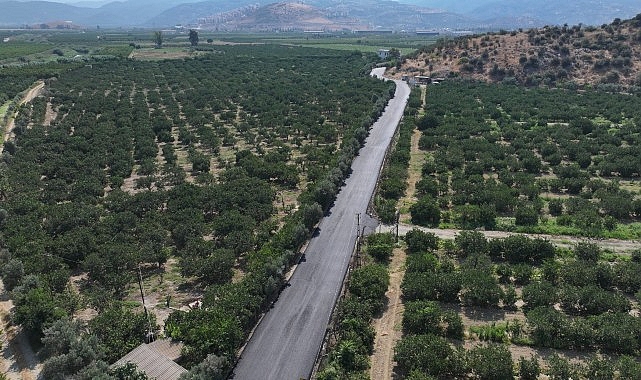 Efes Selçuk'ta Yollar Yenileniyor: 40 Yıldır Beklenen Yolda Çalışmalar Başladı