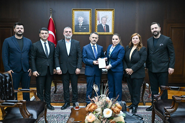 Gebze Ticaret ve İş Geliştirme Derneğinden Vali Aktaş’a ödül töreni daveti
