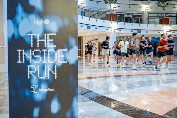 High5, İstinyePark İstanbul’da yeni bir gece koşu rotası çizdi