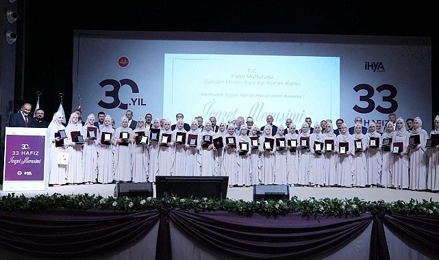 İhya Vakfı'nın 30. Yılında 33 Hafız İcazetlerini Aldı