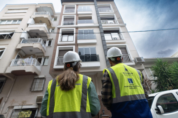 İzmir, Deprem Master Planı hazırlıyor