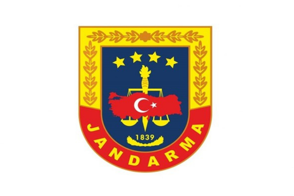 Jandarma, orman yangınlarına karşı denetimlerini sürdürüyor Jandarma, orman yangınlarına karşı denetimlerini sürdürüyor