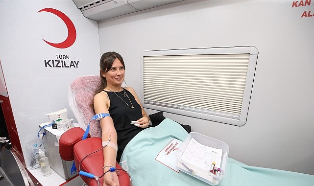 Karşıyaka'da anlamlı kampanya: Mahallenin gücü kan bağışıyla büyür!