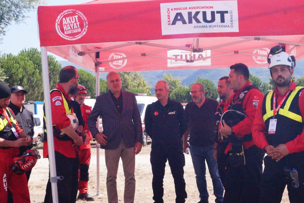 Kocaeli’de 17 Ağustos anma tatbikatı gerçekleştirildi Kocaeli’de 17 Ağustos anma tatbikatı gerçekleştirildi