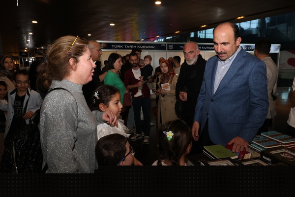  Konya Kitap Günleri'ni 350 bin kişi ziyaret etti