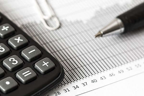 Küresel piyasalar Hürmüz Boğazı gelişmelerini ve ABD verilerini izliyor