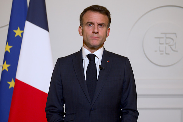 Macron: NATO içinde daha güçlü bir Avrupa'yı yeniden teyit edeceğiz