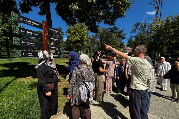 Maltepe Belediyesi’nin Güz Gezileri’nde Japon Bahçesi ve Emirgan Korusu ziyaret edildi