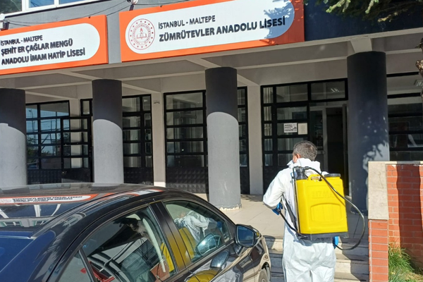 Maltepe’de 82 okul yeni eğitim yılı öncesi dezenfekte edildi