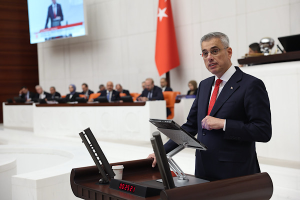 Memişoğlu, Trabzon Şehir Hastanesi’nde incelemelerde bulundu Memişoğlu, Trabzon Şehir Hastanesi’nde incelemelerde bulundu