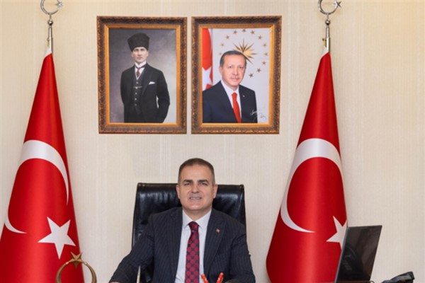 Muğla Valisi Akbıyık, Seydikemer'deki yangın çalışmalarını yerinde takip etti Muğla Valisi Akbıyık, Seydikemer'deki yangın çalışmalarını yerinde takip etti