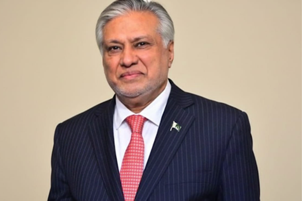 Pakistan Dışişleri Bakanlığı Dar: Arakçi'yi Pakistan'a davet ettim Pakistan Dışişleri Bakanlığı Dar: Arakçi'yi Pakistan'a davet ettim