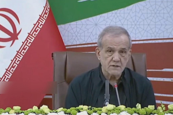  Pezeşkiyan: İran, ABD ile ne savaş ne de barış çıkmazından kurtulmalı