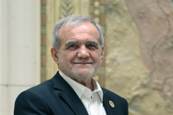 Pezeşkiyan: Sağlık çalışanlarının cesareti ve dayanışması yaşasın