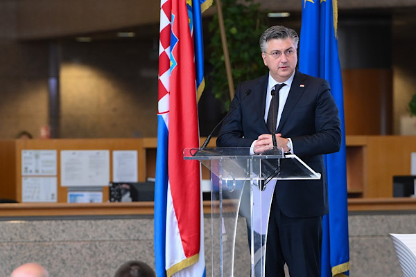 Plenkovic: 70'ten fazla proje için sözleşme imzaladık