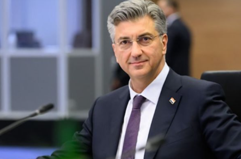 Plenkovic: Söz verdiklerimizi Sisak ve bölgesi için hayata geçiriyoruz