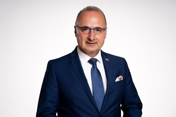 Radman, İsviçre Devlet Konseyi Başkanı Engler ile görüştü