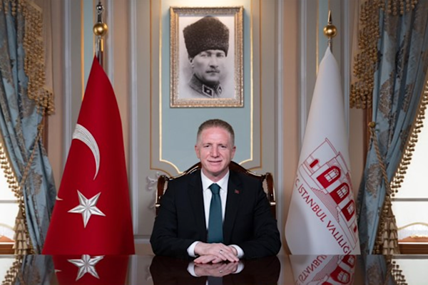 Vali Gül, D-8 Genel Sekreteri Mahmood’u kabul etti Vali Gül, D-8 Genel Sekreteri Mahmood’u kabul etti