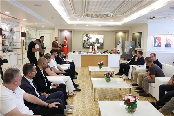 Vali Sezer'den 24 Temmuz mesajı 