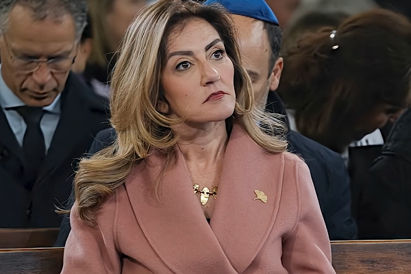 Yeşilgöz-Zegerius: Savunma, ihtiyaç olduğunda hazır olan insanlardır Yeşilgöz-Zegerius: Savunma, ihtiyaç olduğunda hazır olan insanlardır