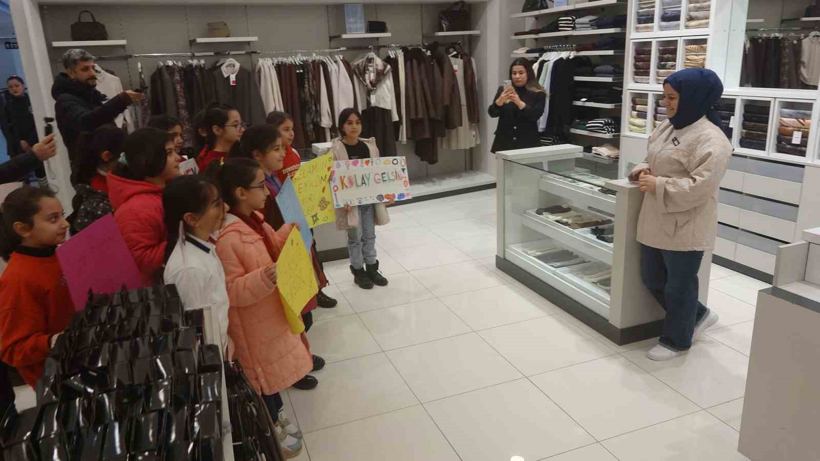 "Adıyaman Selamlaşıyor" etkinliği düzenlendi
"Adıyaman Selamlaşıyor" etkinliği düzenlendi