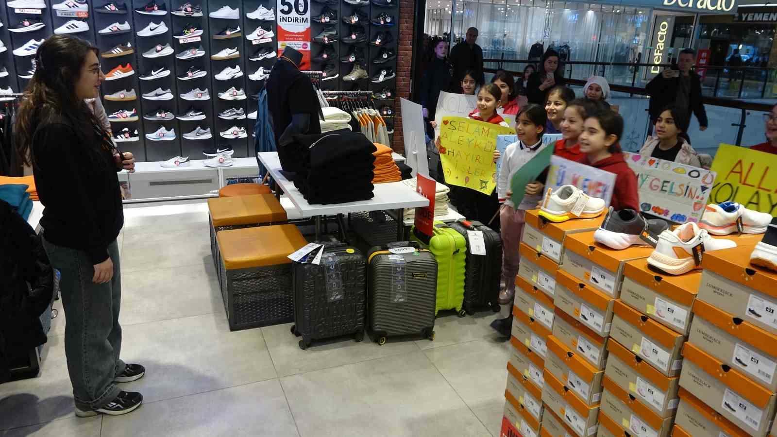 "Adıyaman Selamlaşıyor" etkinliği düzenlendi
"Adıyaman Selamlaşıyor" etkinliği düzenlendi