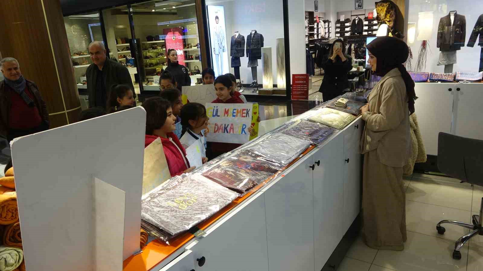 "Adıyaman Selamlaşıyor" etkinliği düzenlendi
"Adıyaman Selamlaşıyor" etkinliği düzenlendi