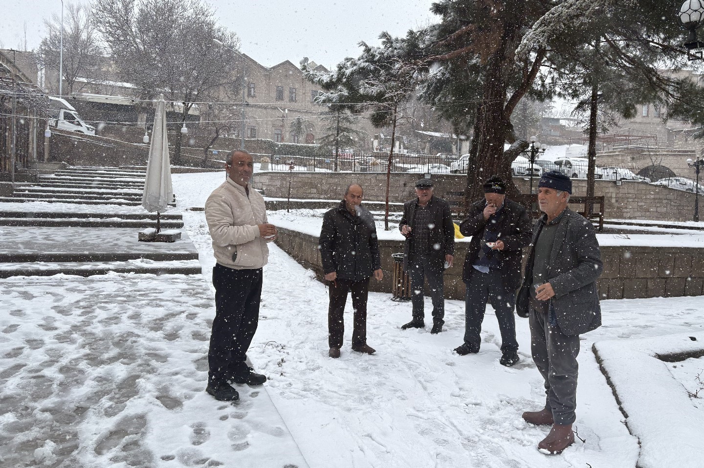 Aksaray’ın Güzelyurt ilçesinde kar yağışı etkisini sürdürüyor
Aksaray’ın Güzelyurt ilçesinde kar yağışı etkisini sürdürüyor