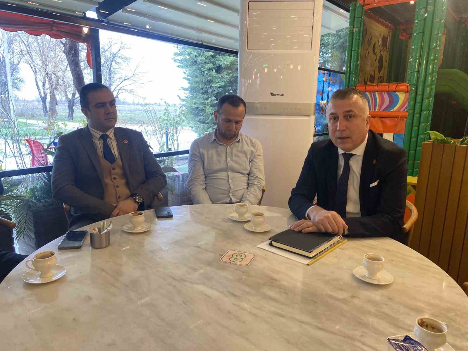 Alaşehir’de üzümün geleceği değerlendirildi
