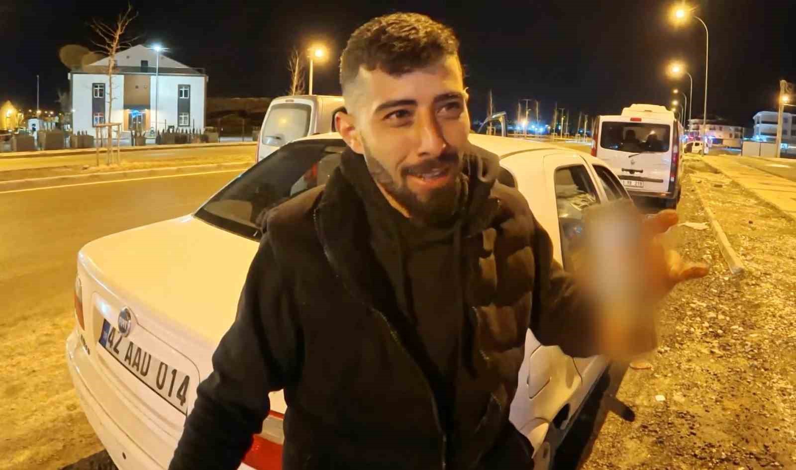 Alkollü araç kullanırken yakalandı, ehliyetine el konulunca araç başında içmeyi sürdürdü
Alkollü araç kullanırken yakalandı, ehliyetine el konulunca araç başında içmeyi sürdürdü