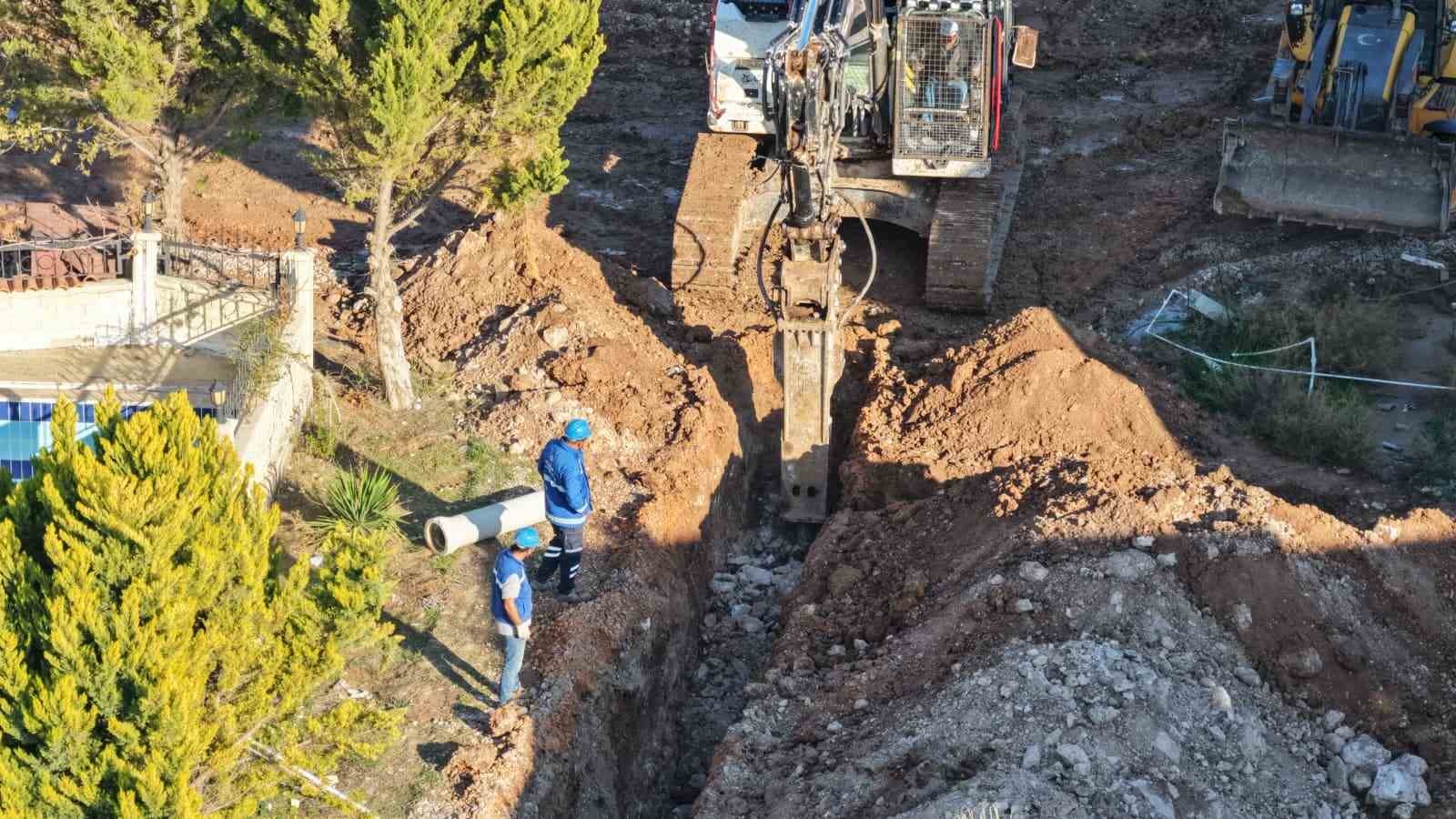 Aydın Büyükşehir Belediyesi’nin Didim’de altyapı çalışmaları sürüyor
