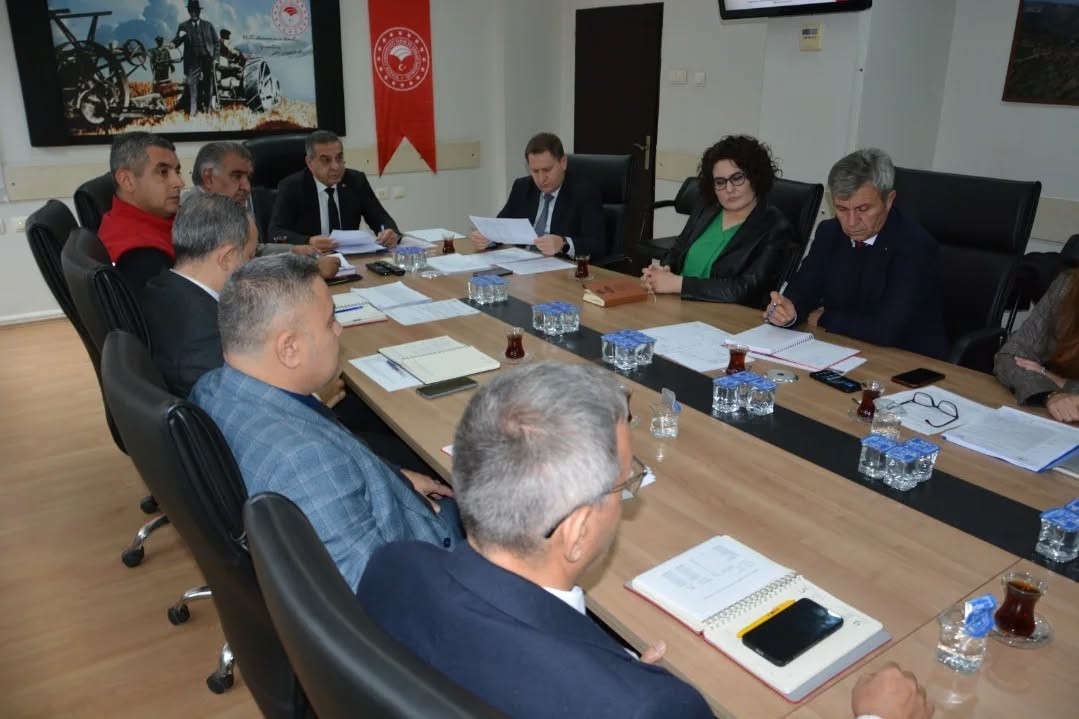 Aydın’da tarım ve hayvancılıkta 2025 yılı değerlendirildi
Aydın’da tarım ve hayvancılıkta 2025 yılı değerlendirildi