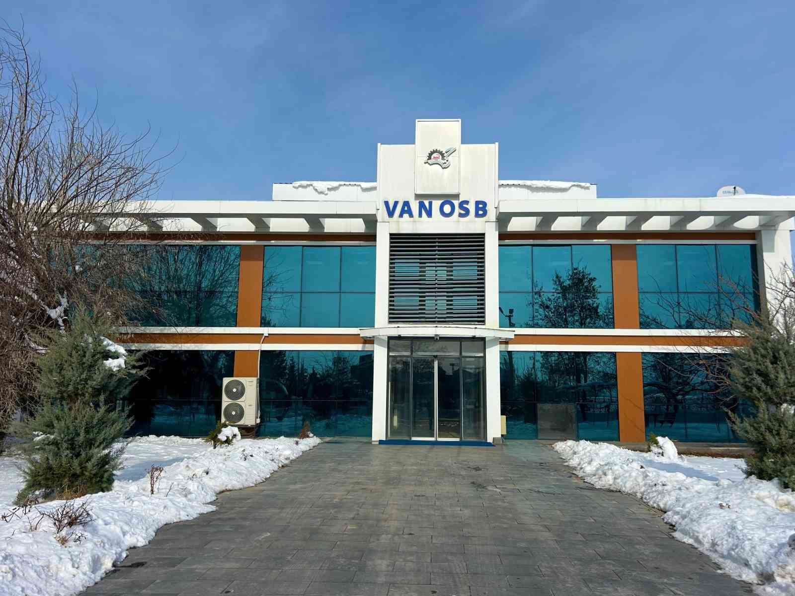 Başkan Aslan: "Van OSB ürünleri birçok ülkeye ihraç ediliyor"
Başkan Aslan: "Van OSB ürünleri birçok ülkeye ihraç ediliyor"