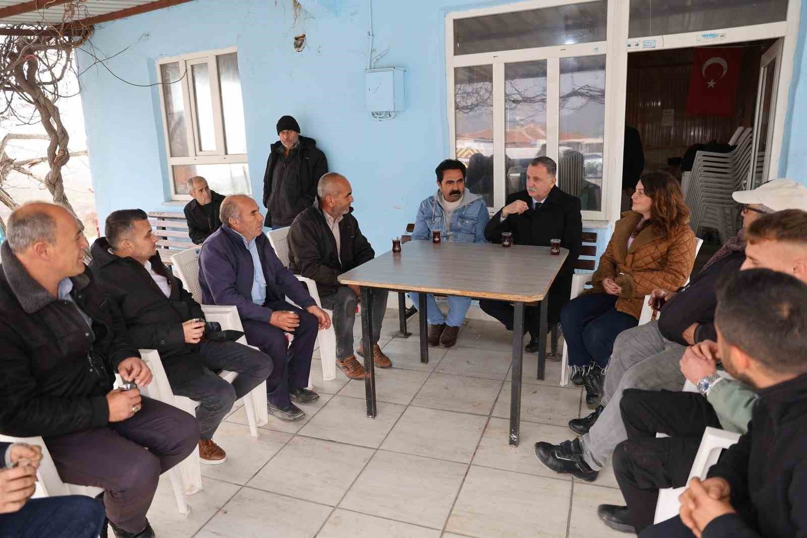 Başkan Balaban Karaveliler’de vatandaşı dinledi
Başkan Balaban Karaveliler’de vatandaşı dinledi