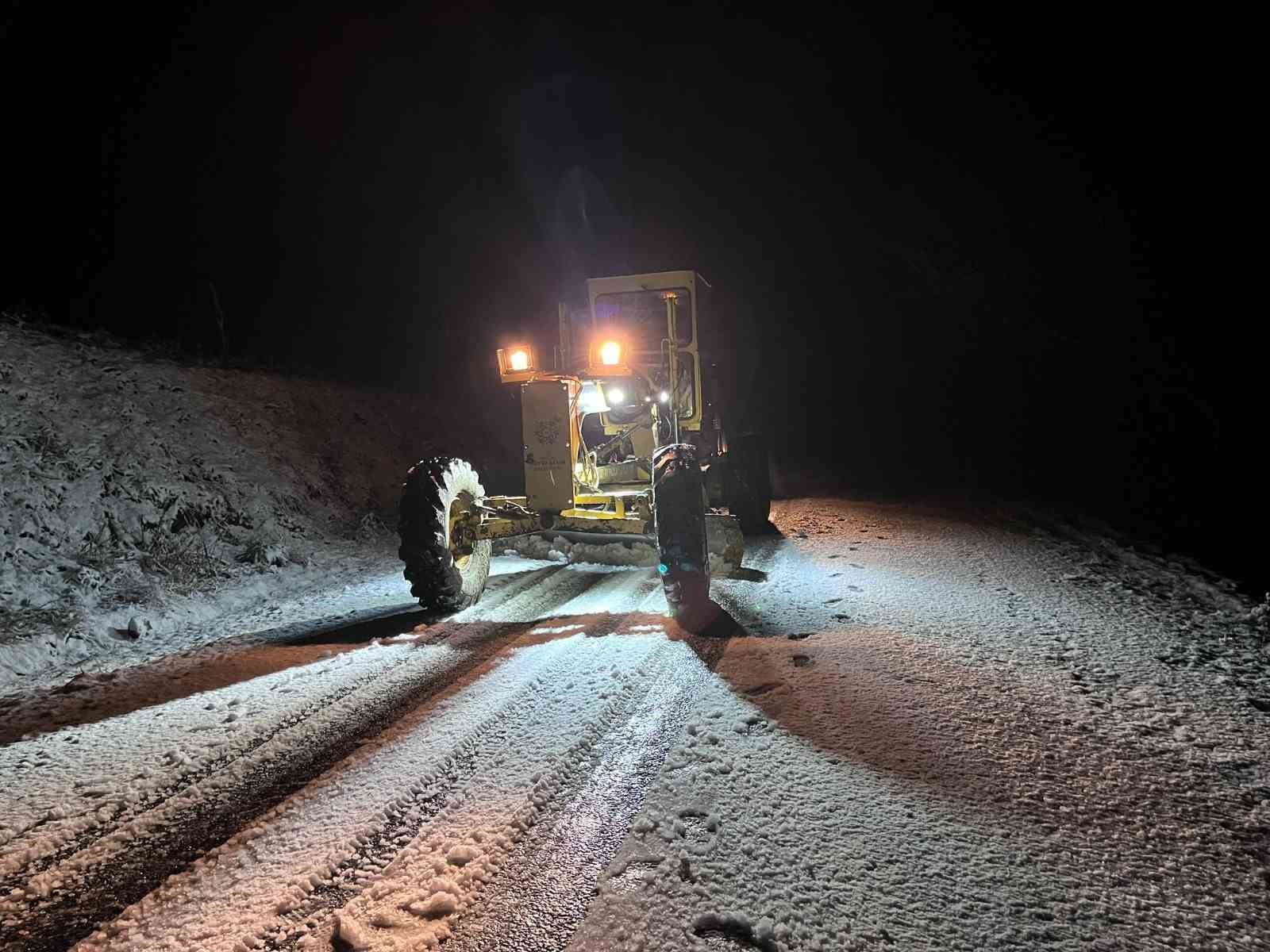 Başkan Çerçioğlu: "Karla mücadele çalışmalarımız aralıksız devam ediyor"
