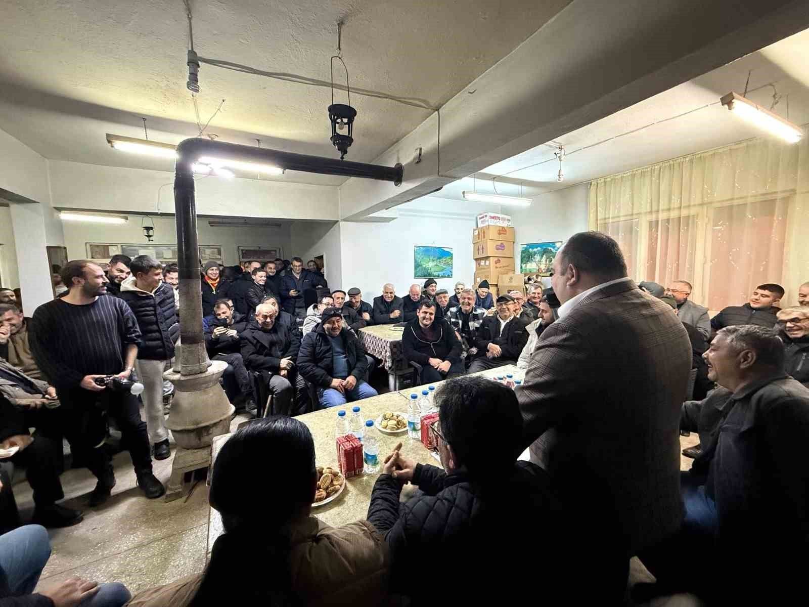 Başkan Hamamcı, Dereyalak Mahallesi sakinleriyle buluştu
Başkan Hamamcı, Dereyalak Mahallesi sakinleriyle buluştu