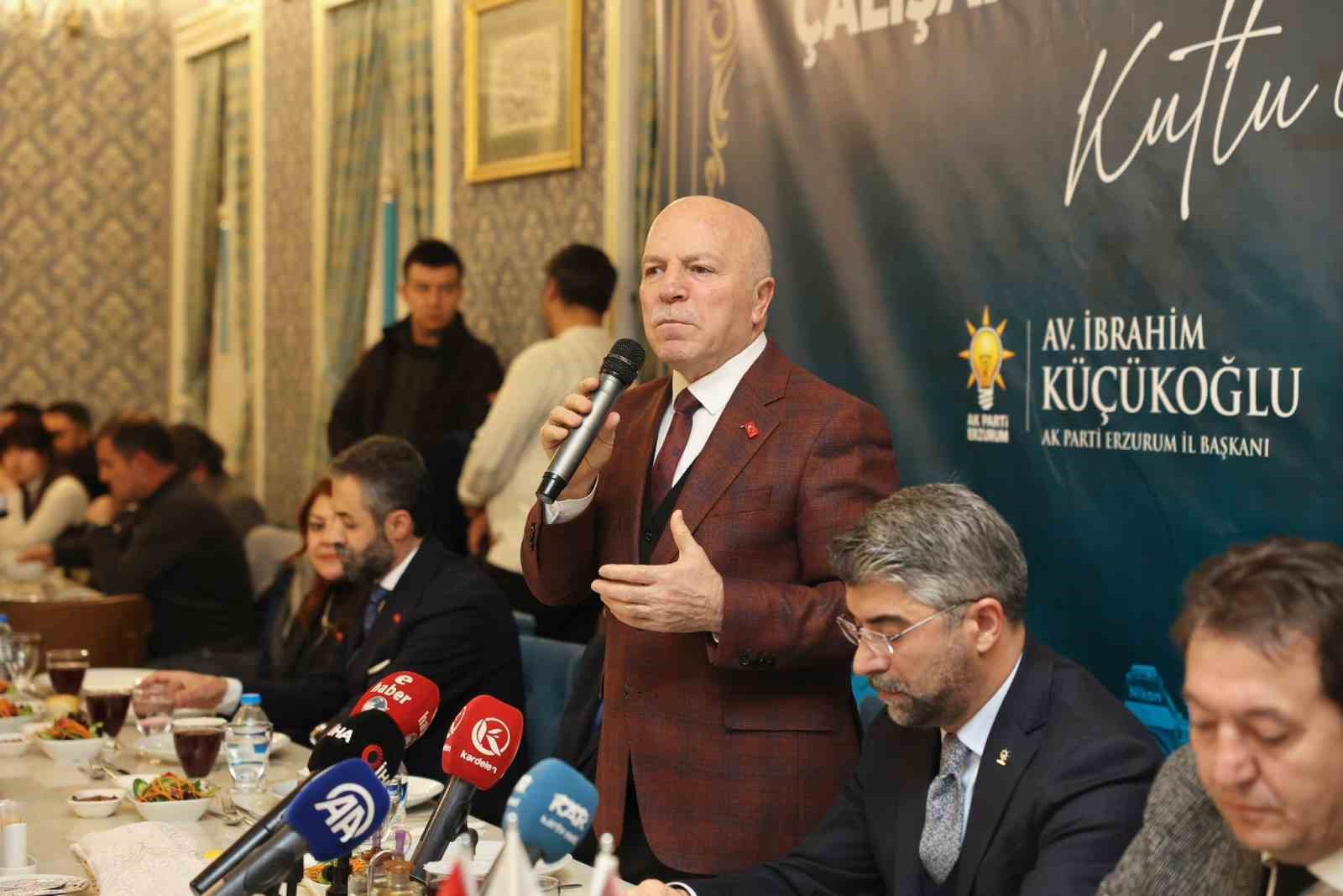 Başkan Sekmen ve Küçükoğlu medya mensuplarıyla buluştu
