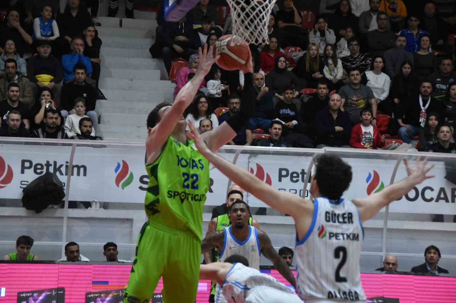 Basketbol Süper Ligi: Aliağa Petkimspor: 76 - TOFAŞ: 82
