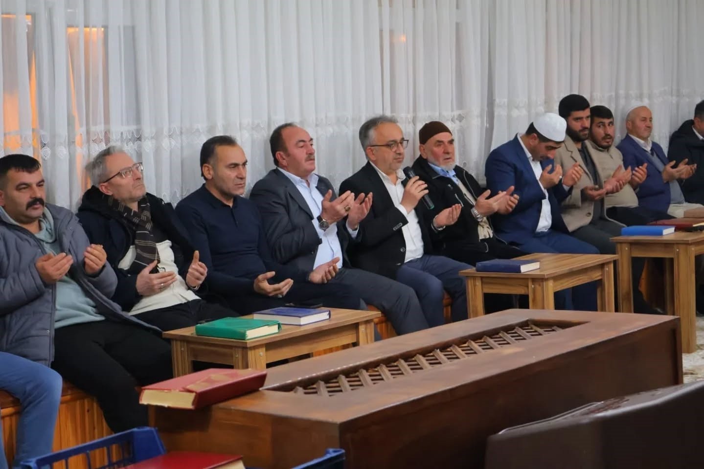 Bayburt’un Taht köyünde mukabele programı gerçekleştirildi
