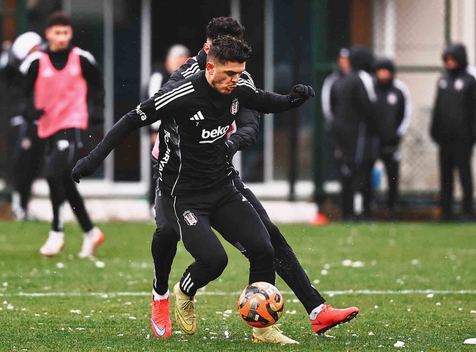 Beşiktaş’ta Ankara Keçiörengücü maçı hazırlıkları başladı
