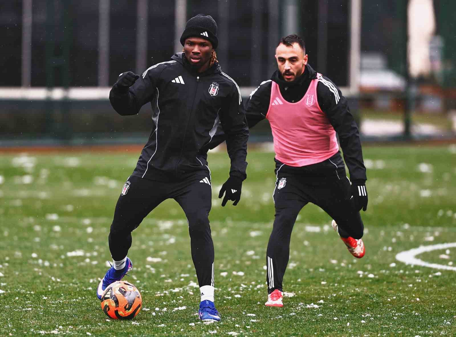 Beşiktaş’ta Ankara Keçiörengücü maçı hazırlıkları başladı
